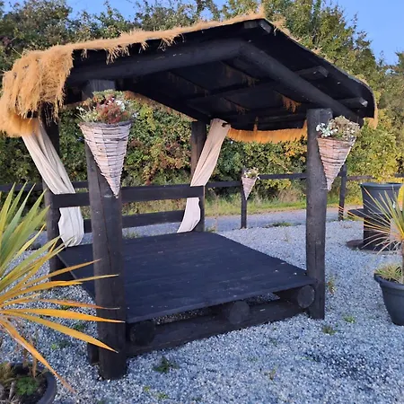 Pond Pine 2ppl Adults Only Orman Evi *