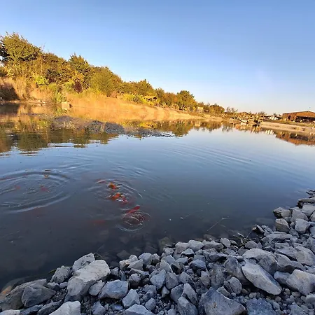 Pond Pine 2ppl Adults Only