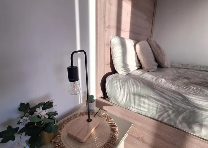 Orman Evi Pond Pine 2ppl Adults Only